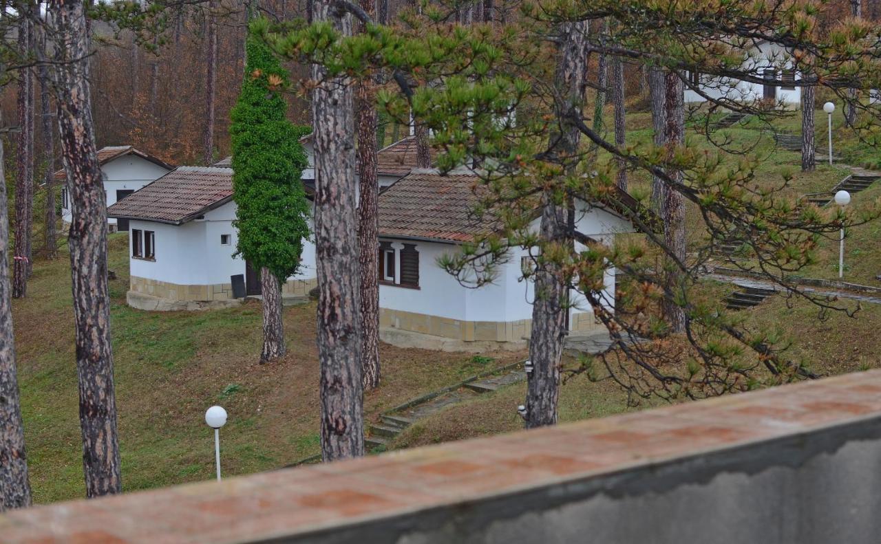 Complex Brashlyan Hotel Tryavna Eksteriør billede